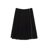 STRING POINT LAYERED PLEATS SKIRT IN BLACK